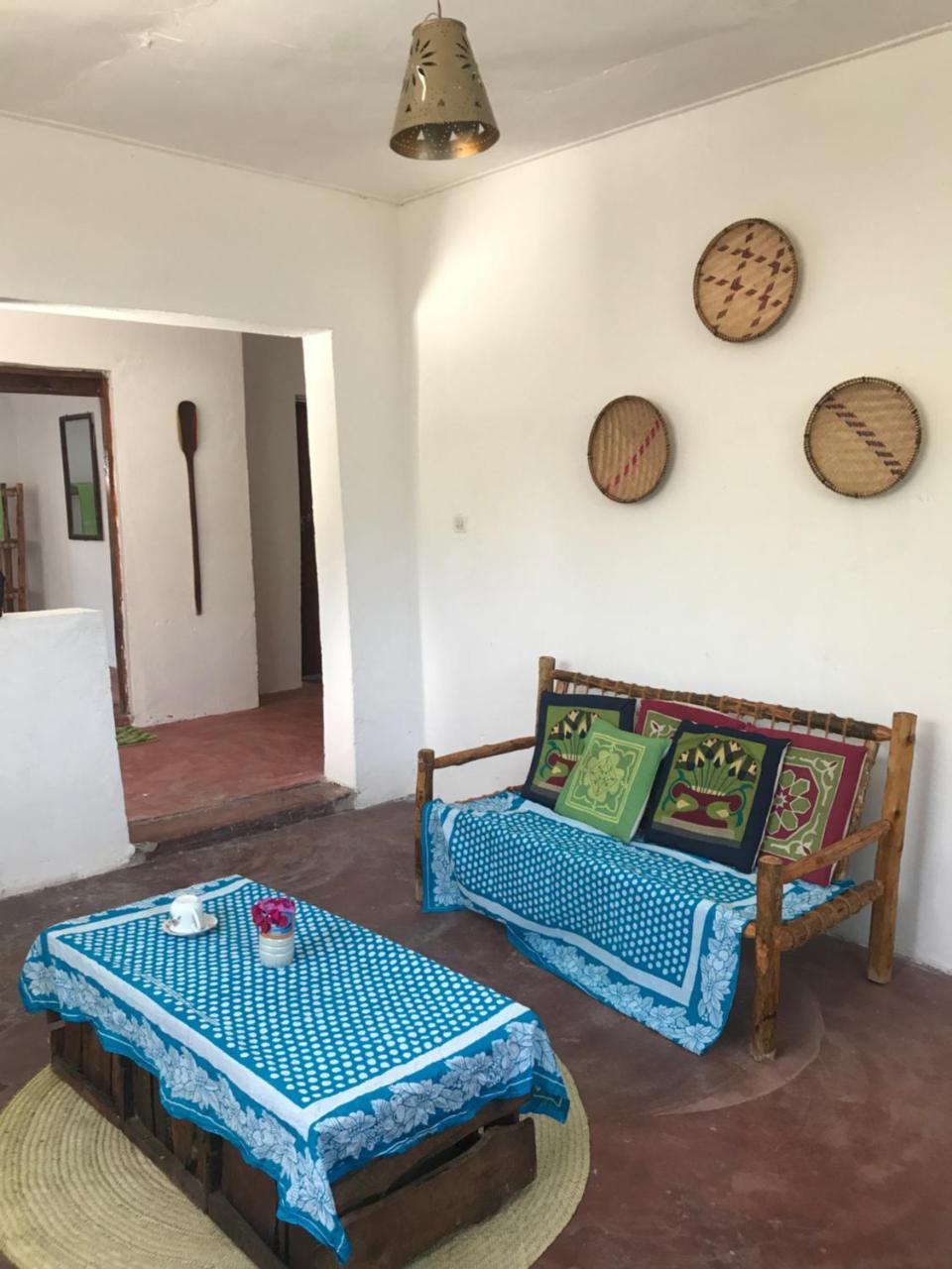 Moringe Home Stay - Village House Джамбиани Экстерьер фото